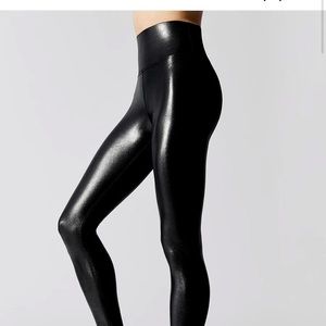 Carbon38 high rise, full length shiny legging